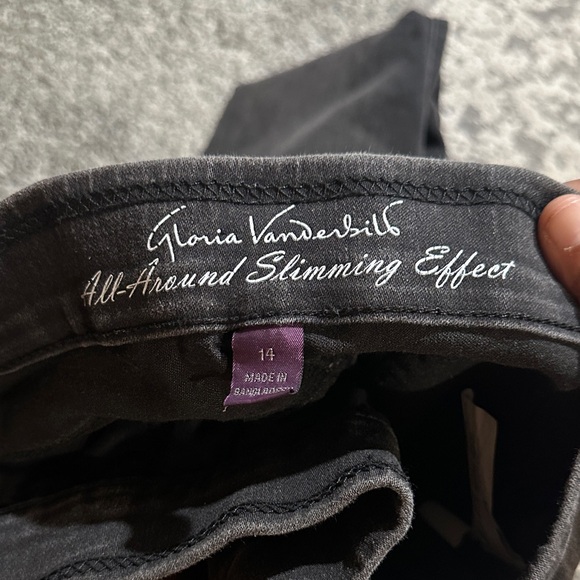 🖤Gloria Vanderbilt Slimming Jeans🖤 - Picture 7 of 7